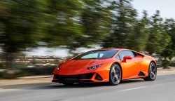 Lamborghini Huracan Evo: Урок игры на акселераторе
