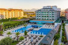 «TUI Россия» берет под управление три отеля в Турции