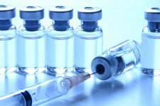 Европа может признать сертификаты о вакцинации «Спутником V», если не вмешается политика