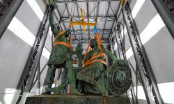 Памятник Минину и Пожарскому впервые демонтировали с постамента — The Art Newspaper Russia