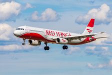 Red Wings полетит в Стамбул на SSJ100