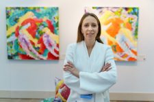 Екатерина Комбарова представила новую серию работ на ярмарке современного искусства Art Russia — АртМосковия